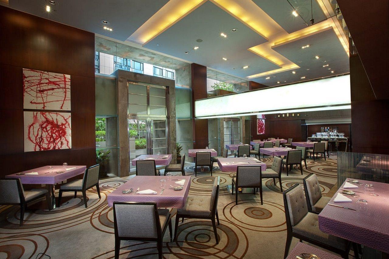 Отель The Mira Гонконг Экстерьер фото The restaurant