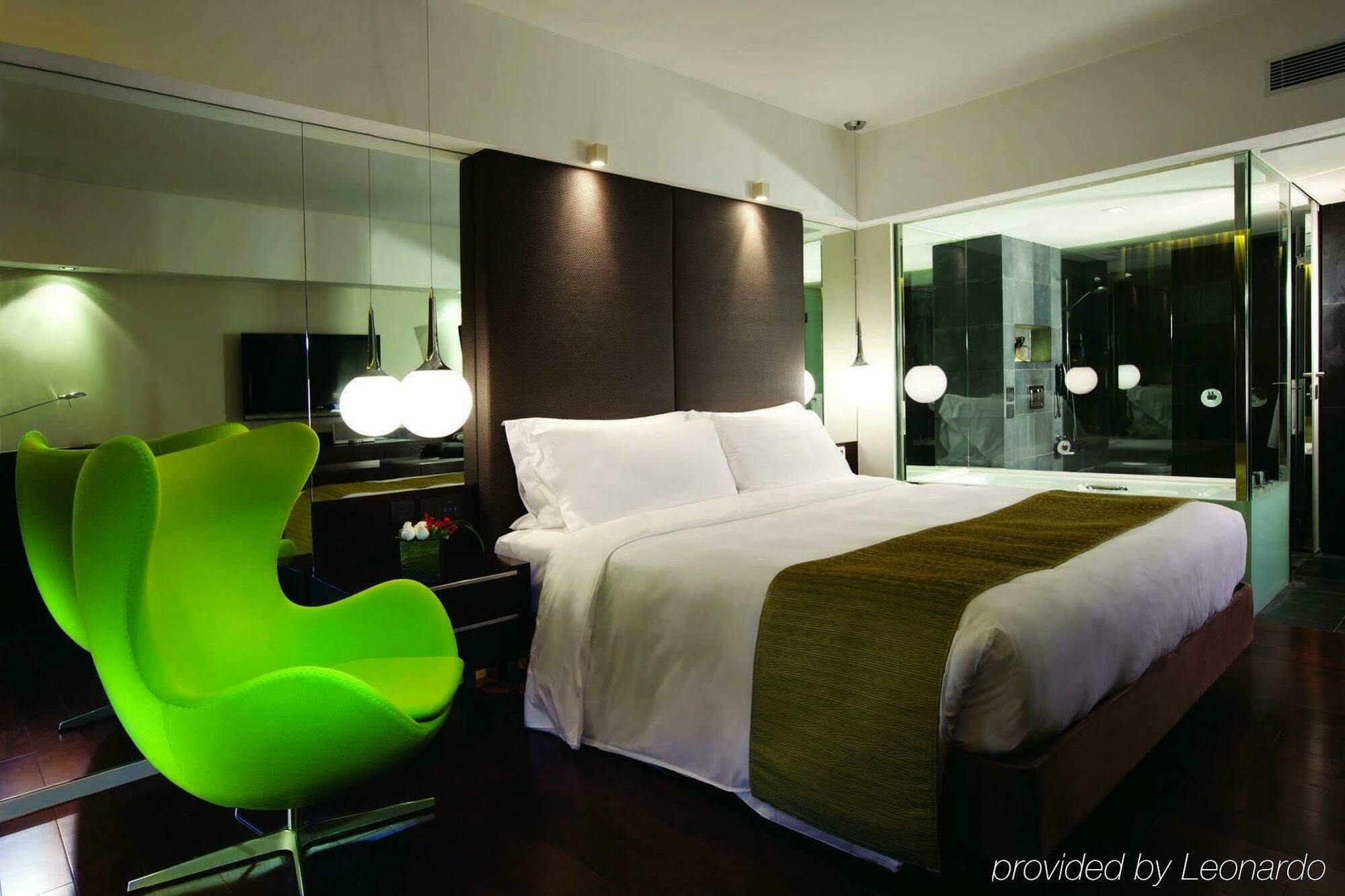 Отель The Mira Гонконг Экстерьер фото Deluxe Room